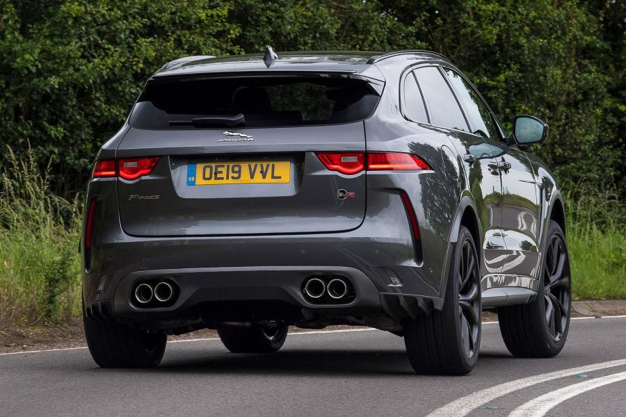  Jaguar F-Pace SVR 2019 года  (UK) (фото 6 из 17)